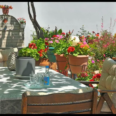 Noras House Apartment